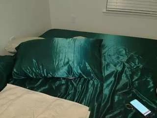 parisloveee03 — PVT OPEN who will make me cum the most ? :) [19 tokens remaining]