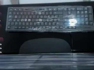 Offline pekylove on CamSoda