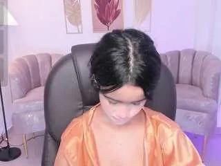 Offline pekylove on CamSoda