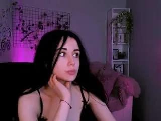 Offline playful-sophie on CamSoda