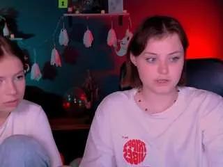 CamSoda renata-sweety is Freechat renata-sweety — Golden Ticket Show: sexy show (100 tokens per ticket)