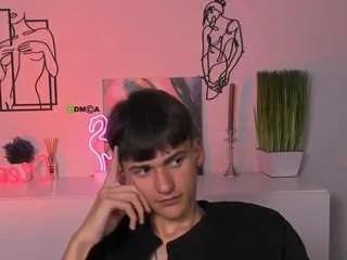 Offline rico-steel on CamSoda