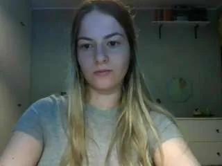 Offline rosiejune on CamSoda