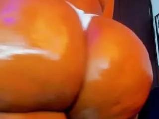 Offline roxanasmiith on CamSoda