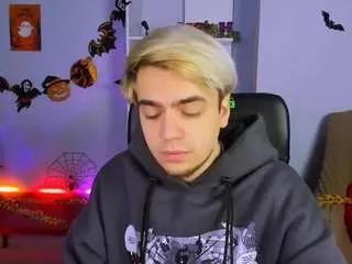 Offline saimon-best on CamSoda