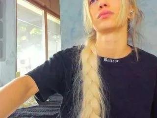 Offline sassyt33n on CamSoda