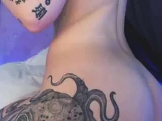 Offline scarlettstorm on CamSoda