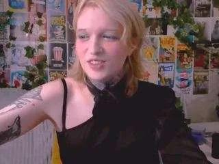 Offline simonarain on CamSoda