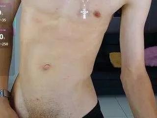 Offline skinnybigc0ck20 on CamSoda