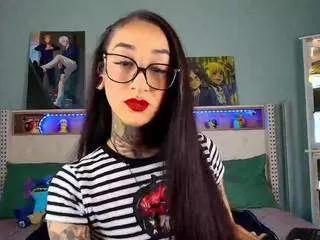 Offline starryari69 on CamSoda