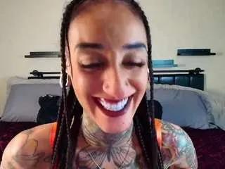 Offline starryari69 on CamSoda