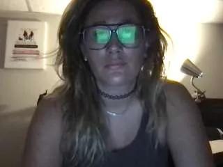 Offline suziieq23 on CamSoda