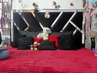 Freechat thedreamgirlss on CamSoda