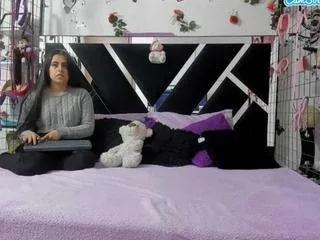 Freechat thedreamgirlss on CamSoda