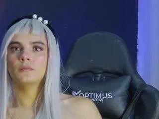 Offline tylerjhonsonn on CamSoda