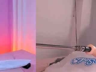 Offline vaiolet-rose on CamSoda