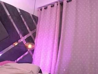 Offline violeta-sanz on CamSoda