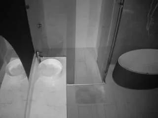Freechat voyeurcam-casa-salsa-bathroom-6 on CamSoda