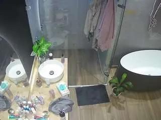 Freechat voyeurcam-casa-salsa-bathroom-6 on CamSoda