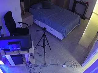 Freechat voyeurcam-casa-salsa-bedroom-11 on CamSoda