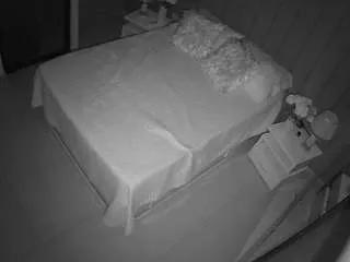 Freechat voyeurcam-casa-salsa-bedroom-7 on CamSoda