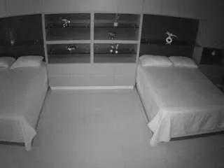 Freechat voyeurcam-casa-salsa-versus-room on CamSoda