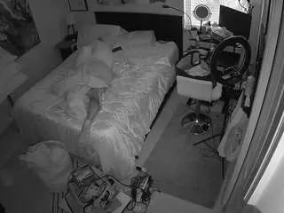 Freechat voyeurcam-hornyhostel-01 on CamSoda