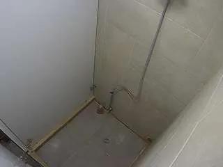 Freechat voyeurcam-jb-shower-1 on CamSoda