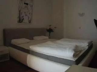 Freechat voyeurcam-julmodels-reallife-2 on CamSoda