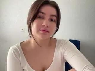 Offline youramy on CamSoda