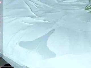 Offline zarareign on CamSoda