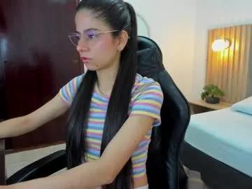 Freechat carlina_15 on Chaturbate