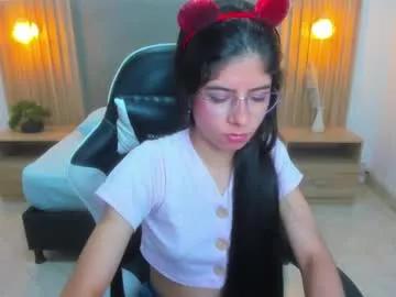 Freechat carlina_15 on Chaturbate