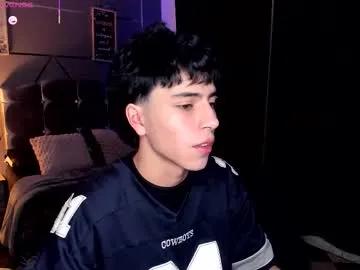 chrristopher77 on Chaturbate 