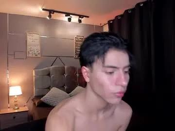 chrristopher77 on Chaturbate 