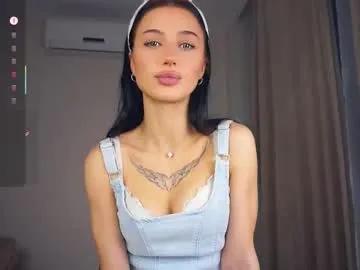 delanakimbral — Take off bra and add water on tits [0 tokens remaining] Hello guys! Im Tessa! Im #new here and ofc Im #shy ^^ Im also #18 #skinny and #daddy