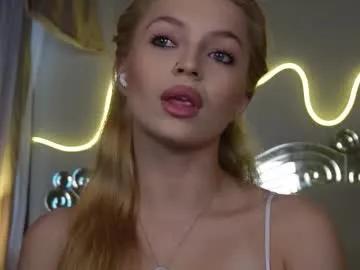 kelly_peachpiee's avatar