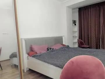 Freechat maggie_small on Chaturbate