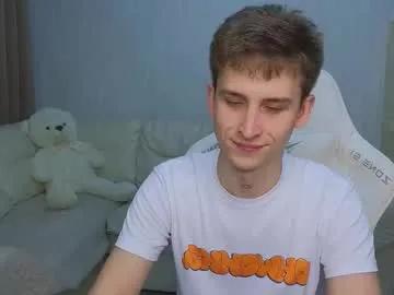 pupsenish on Chaturbate 