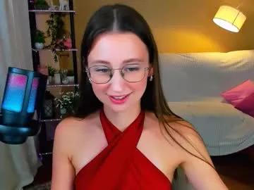 Group yourlovelystoryy on Chaturbate