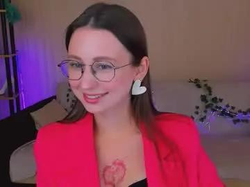 Group yourlovelystoryy on Chaturbate