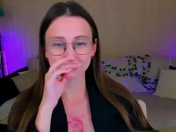 Group yourlovelystoryy on Chaturbate