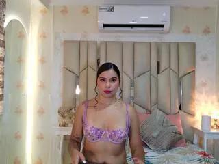 Away abril_wood on Flirt4Free