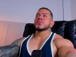 adam_shilders — Freechat on Flirt4Free