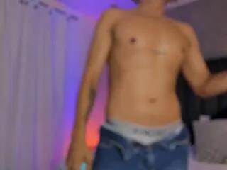 Offline alejandro_montenegro on Flirt4Free