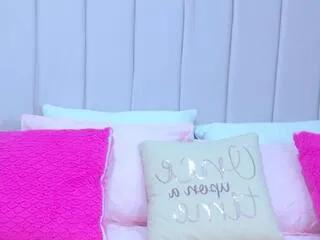 Freechat alison_ferrer on Flirt4Free