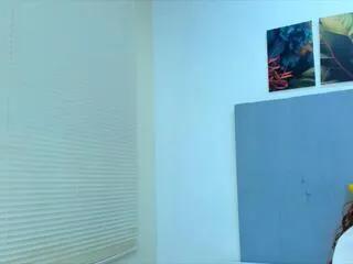 Freechat anamaria_benitez on Flirt4Free