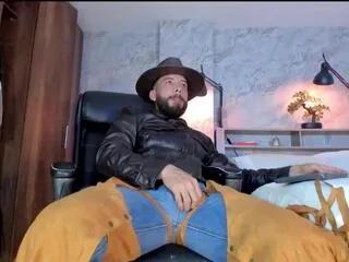 Offline andres_suarez on Flirt4Free