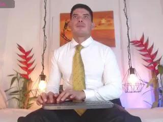 Offline andrew_hallss on Flirt4Free