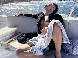 Offline andy_damon on Flirt4Free